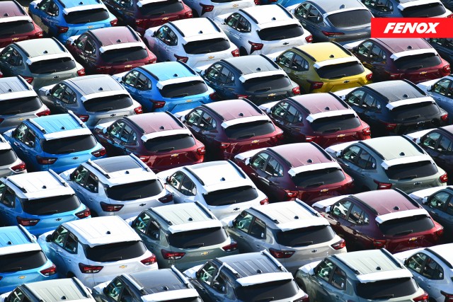 Продажи падают, эксплуатация растет: как изменился авторынок за 2025 год